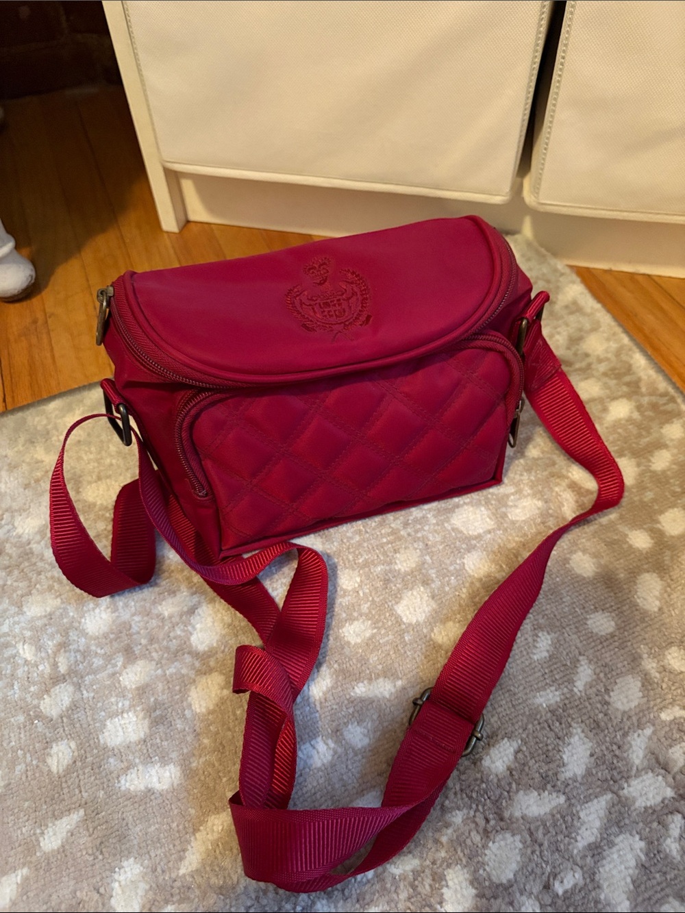 Liz Claiborne Quilted Crossbody camera Bag in red
